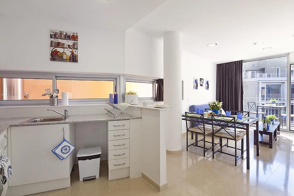 Charmsuites Paralel Barcelona Apartment