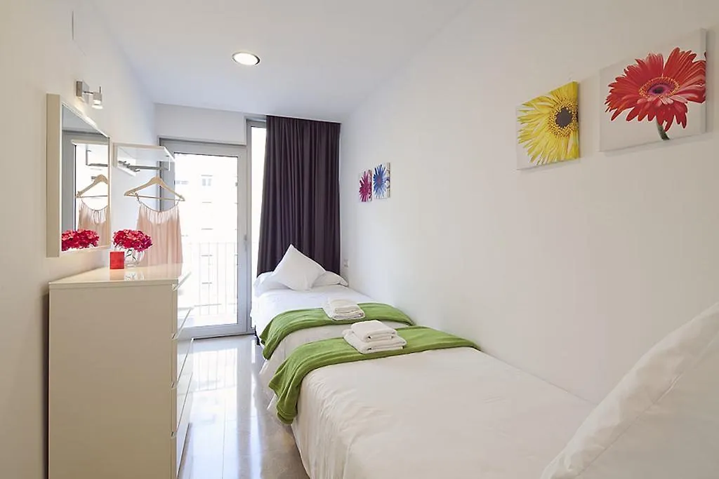 Апартаменты Charmsuites Paralel Барселона